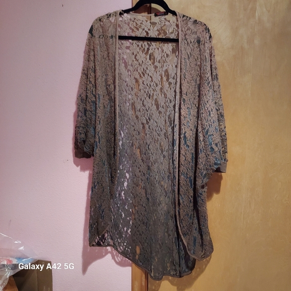 T Party cover up - Picture 3 of 9